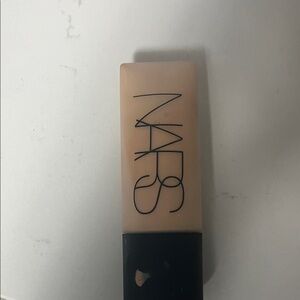 NARS Soft Matte Foundation - Tan